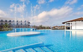 Melia Dunas Beach Resort & Spa